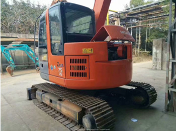 Bandgrävare HITACHI ZX75