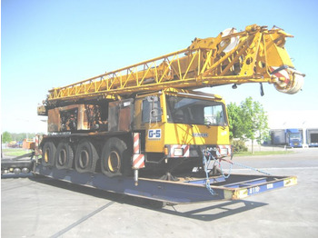 Allterrängkran LIEBHERR LTM 1070