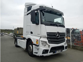 Dragbil MERCEDES-BENZ Actros 1845