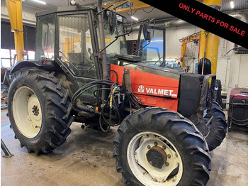 Traktor VALMET