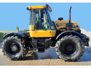 Traktor JCB