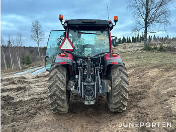 Traktor Valtra A134 med lastare: bild 4