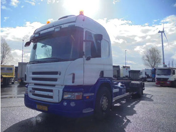 Containerbil/ Växelflak lastbil SCANIA P 280