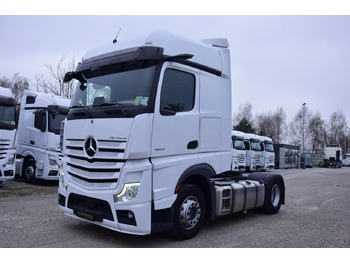 Dragbil MERCEDES-BENZ Actros 1845