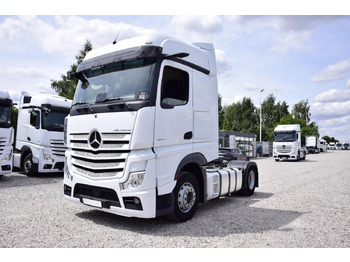 Dragbil MERCEDES-BENZ Actros 1845