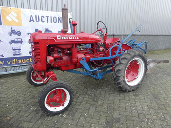 Traktor McCORMICK