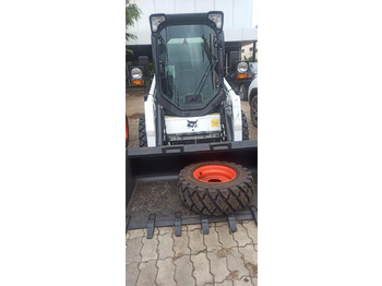 Kompaktlastare/ Slirstyrda lastare BOBCAT S450