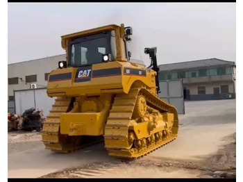 Bulldozer CATERPILLAR D8T