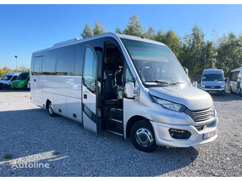 Förortsbuss IVECO Daily