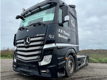 Dragbil MERCEDES-BENZ Actros 1843