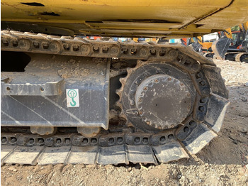 Bandgrävare KOMATSU PC130