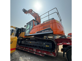 Bandgrävare DOOSAN DX300