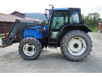 Traktor VALTRA 6000