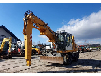 Materialhanterare LIEBHERR A 316