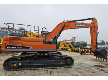 Bandgrävare DOOSAN DX300