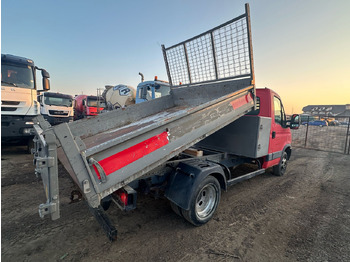 Transportbil med tippflak IVECO Daily