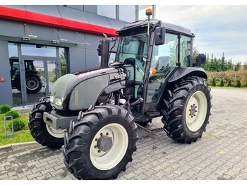 Traktor VALTRA A-series