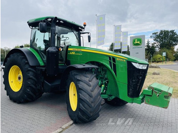 Traktor JOHN DEERE 8320R