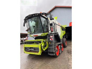 Skördetröska CLAAS Lexion 8700