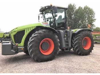 Traktor CLAAS Xerion 4000