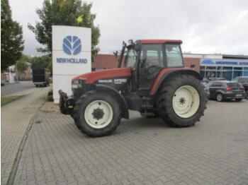 Traktor New Holland m100: bild 1