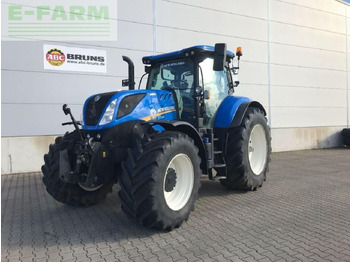 Traktor NEW HOLLAND T7.245