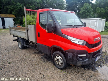 Transportbil med tippflak IVECO - DAILY BENNE - 2016 / 186000 KM: bild 3