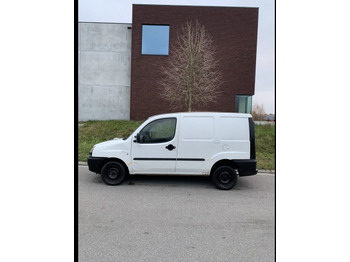 Små skåpbil FIAT Doblo