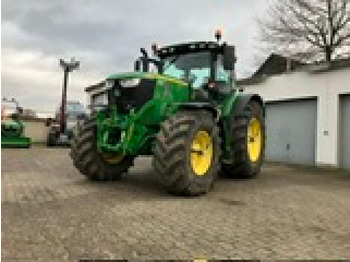 Traktor JOHN DEERE 6215R