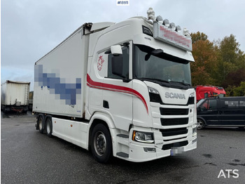 Lastbil med skåp SCANIA R 500