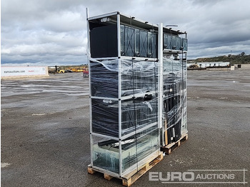 Entreprenadutrustning Pallet of Varios Aquariums (2 of): bild 4