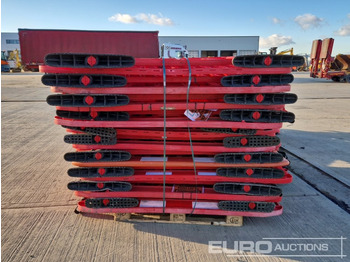 Entreprenadutrustning Pallet of Road Safety Barriers (3 of): bild 4