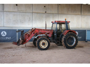 Traktor CASE IH