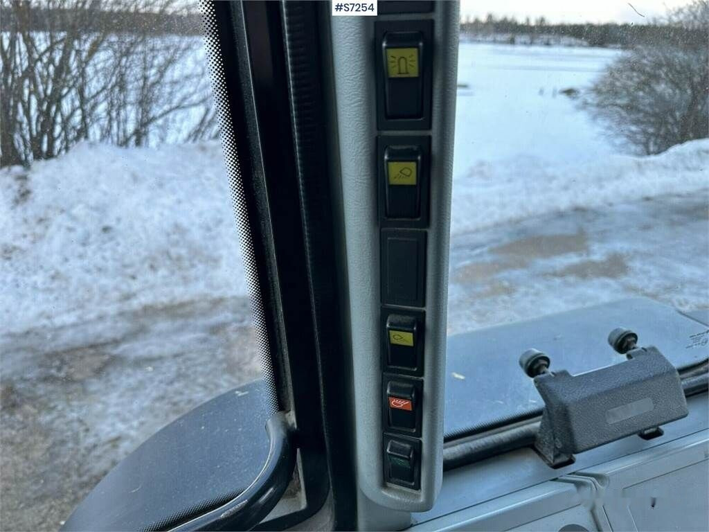 Traktor Valtra X110 waiststeering tractor with twintrac: bild 46