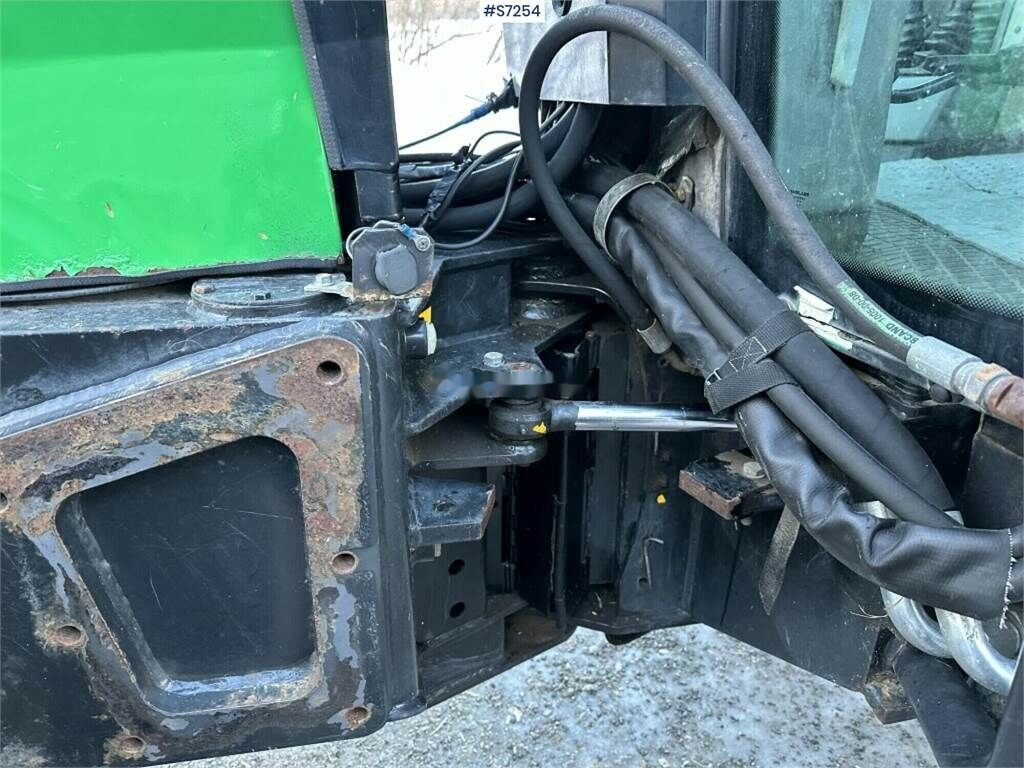 Traktor Valtra X110 waiststeering tractor with twintrac: bild 17