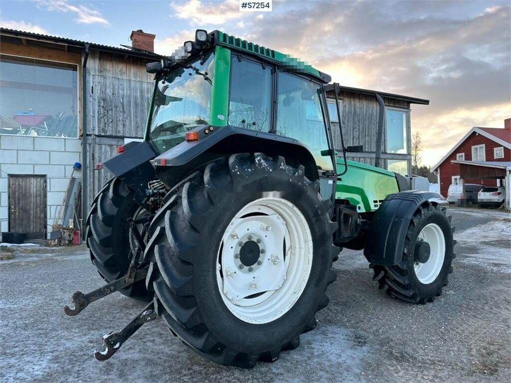 Traktor Valtra X110 waiststeering tractor with twintrac: bild 6