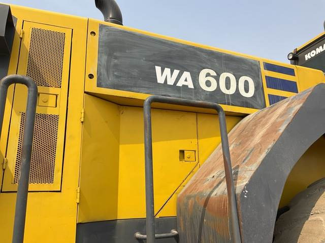 Hjullastare Komatsu WA600-6: bild 10