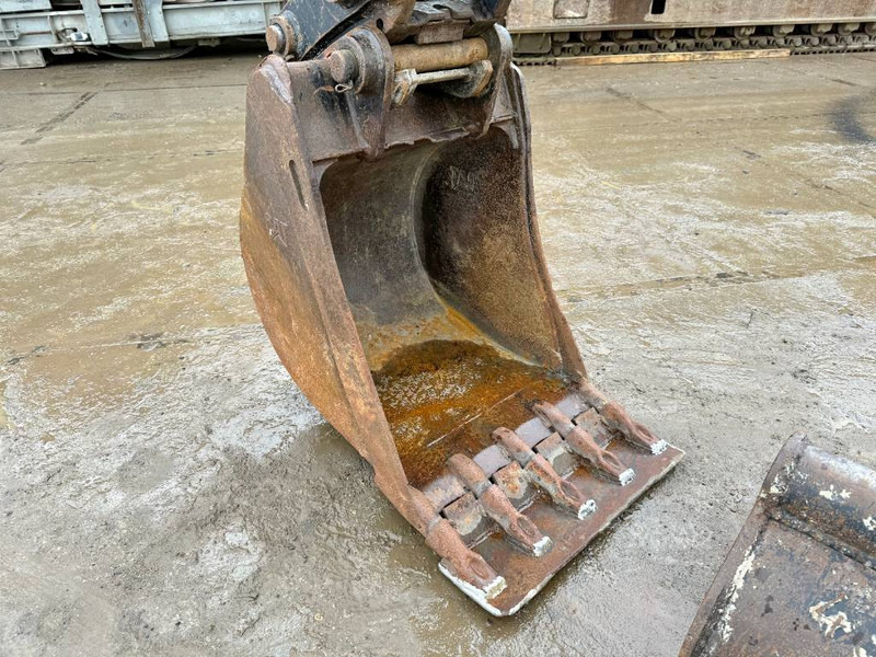 Grävlastare Cat 434F - 4 Buckets + Forks / All Wheel Steering: bild 17