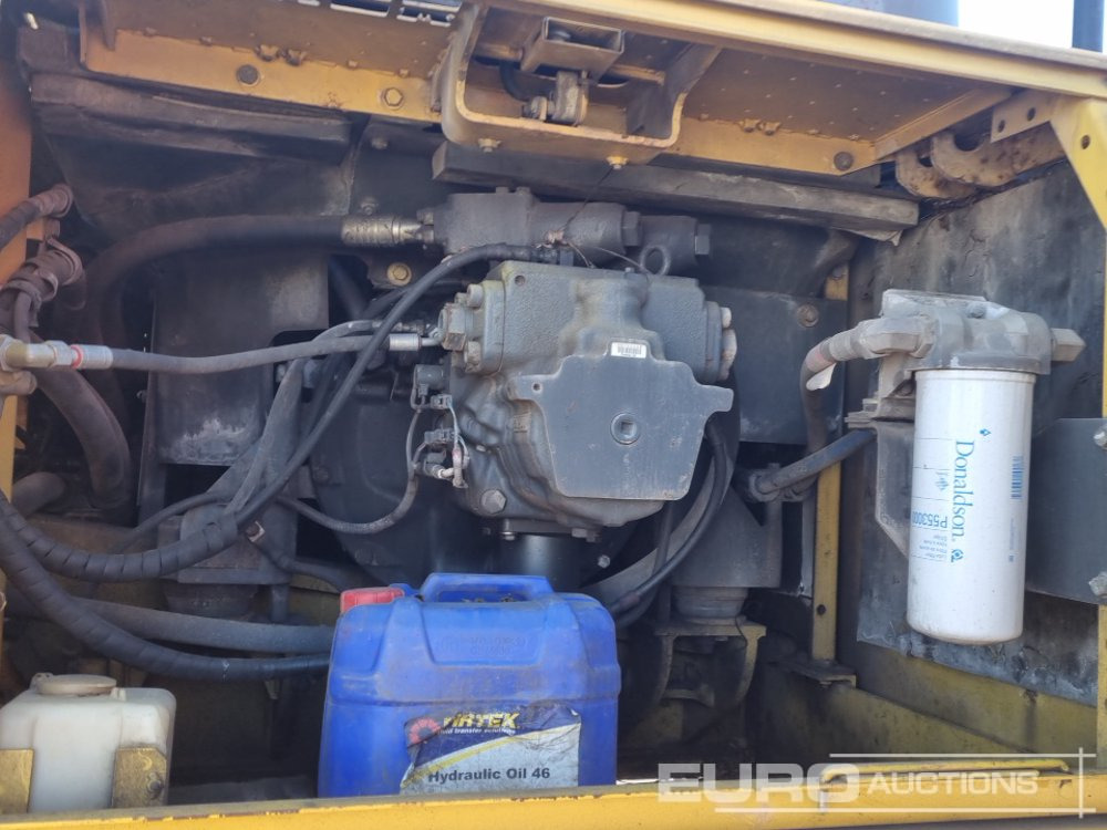 Bandgrävare Komatsu PC350LC-8: bild 38