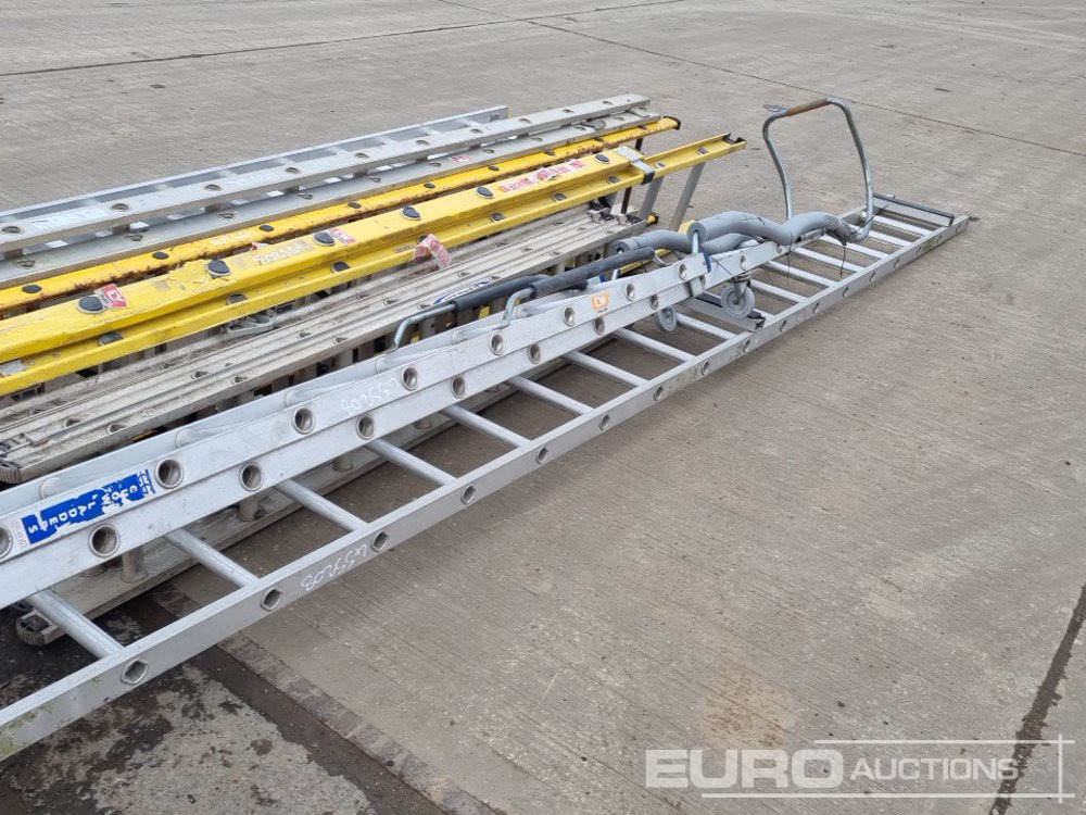 Entreprenadutrustning Ladders (5 of), Roofing Ladders (2 of): bild 14